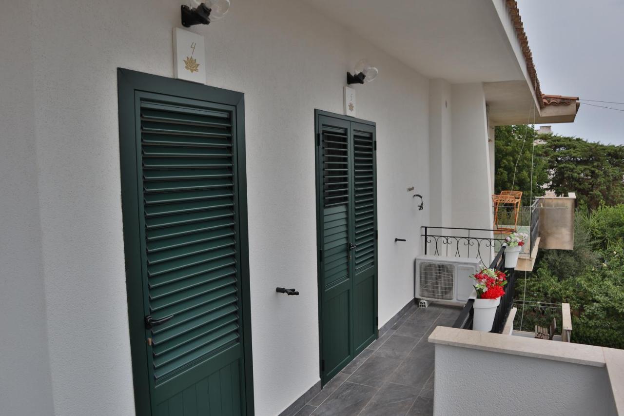 Fiore Di Loto Rooms Carini Ngoại thất bức ảnh