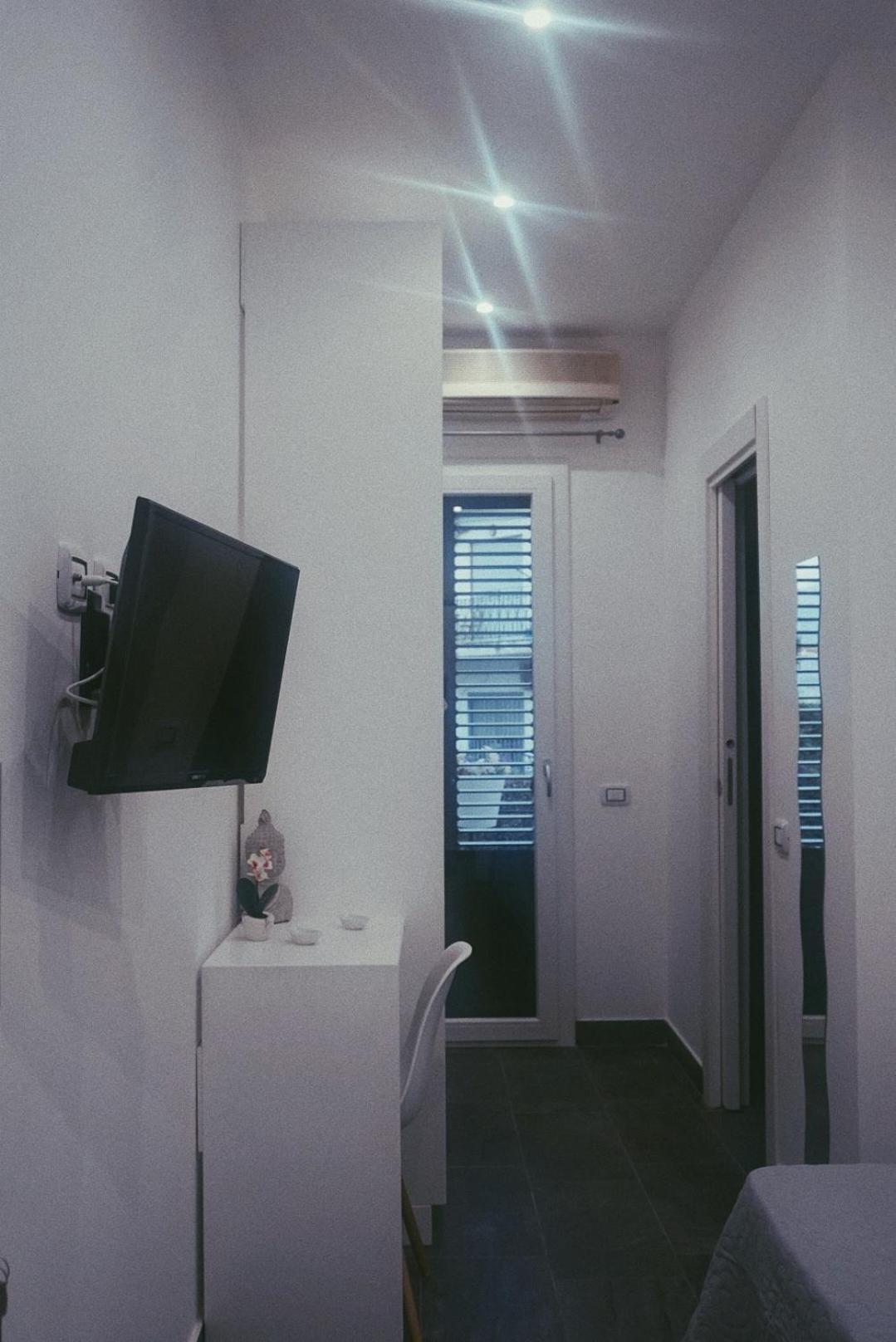 Fiore Di Loto Rooms Carini Phòng bức ảnh
